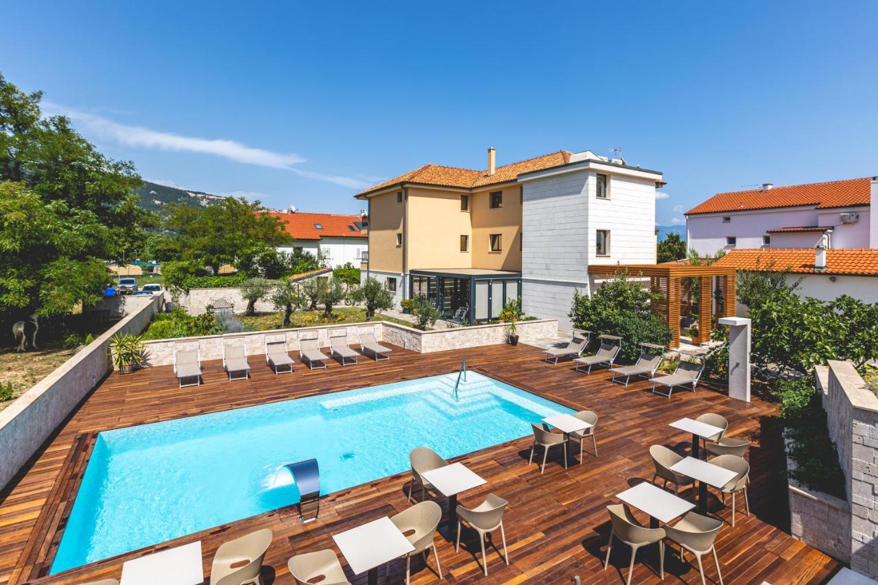 Vila Iris Baska 2 Hotel Exterior foto